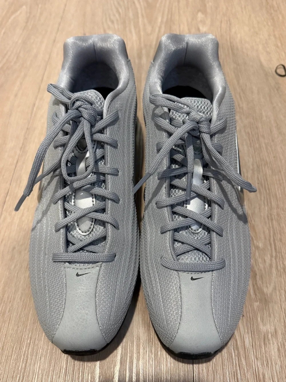 Nike Shox Z Metallic Silver Women's Sneakers US 8 HQ7540-001